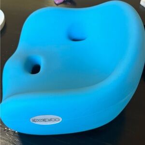 Blue Keekaroo booster seat